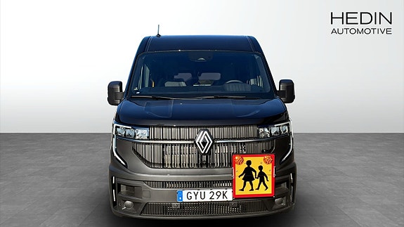 Renault Master 8 of 12