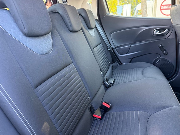 Renault Clio 14 of 20