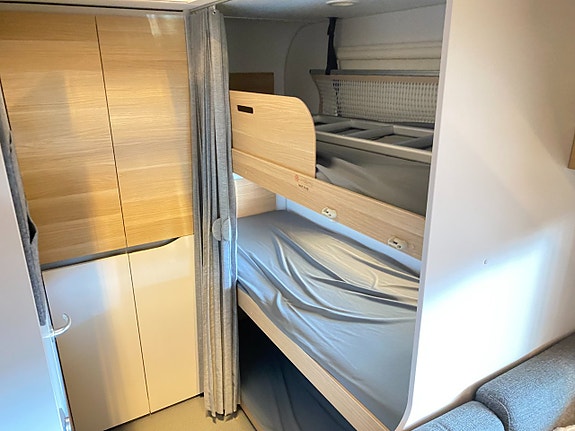 Adria ADORA 573 PT (Barnkammare 7 bäddar+Förtält+ALDE) 13 of 20
