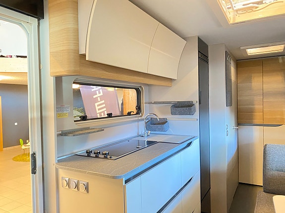 Adria ADORA 573 PT (Barnkammare 7 bäddar+Förtält+ALDE) 10 of 20