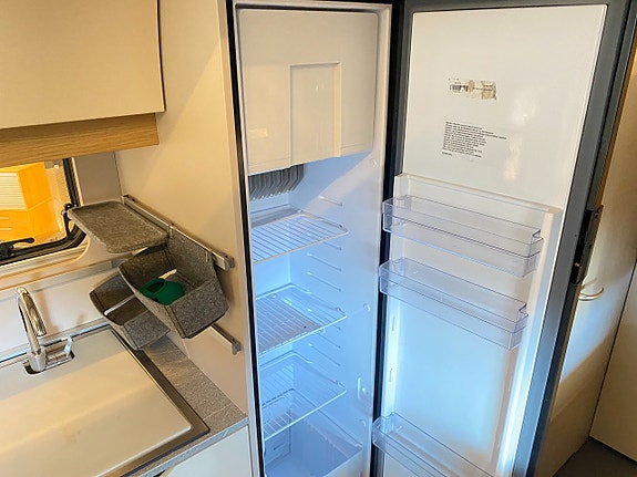 Adria ADORA 573 PT (Barnkammare 7 bäddar+Förtält+ALDE) 12 of 20