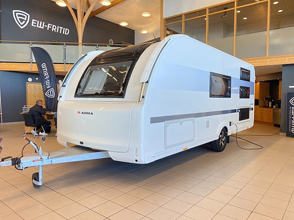 Adria ADORA 573 PT (Barnkammare 7 bäddar+Förtält+ALDE)