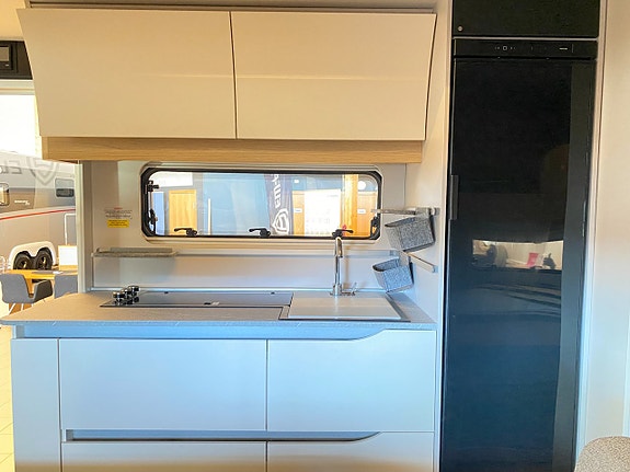 Adria ADORA 573 PT (Barnkammare 7 bäddar+Förtält+ALDE) 11 of 20