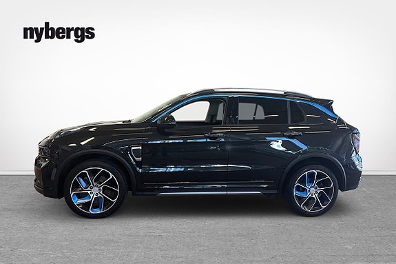 Lynk & Co 01 2 of 12