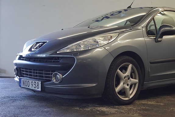 Peugeot 207 CC 2 of 13
