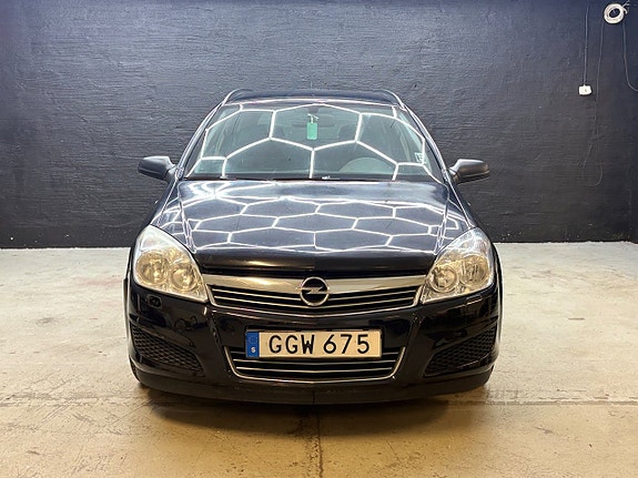 Opel Astra 3 of 14