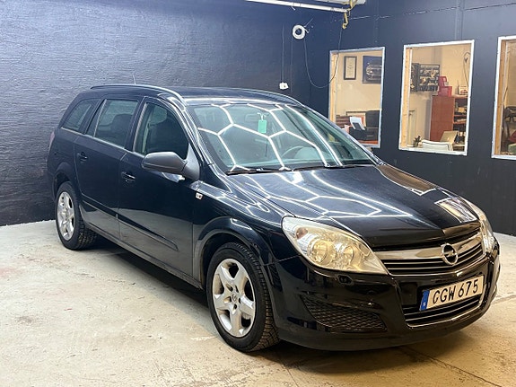 Opel Astra 4 of 14