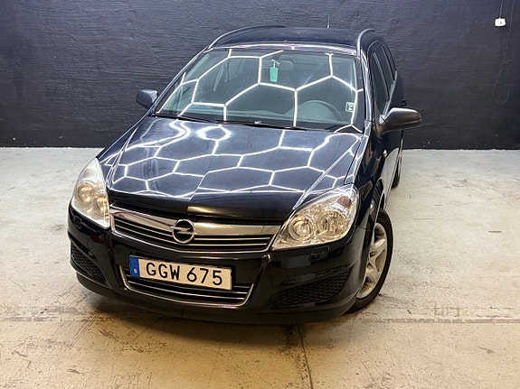 Opel Astra 2 of 14