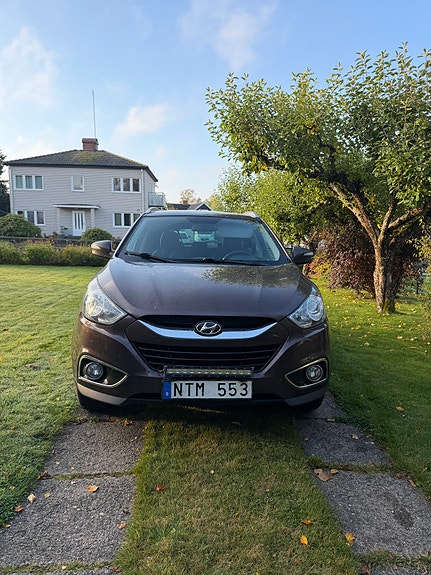 Hyundai ix35 2 of 5