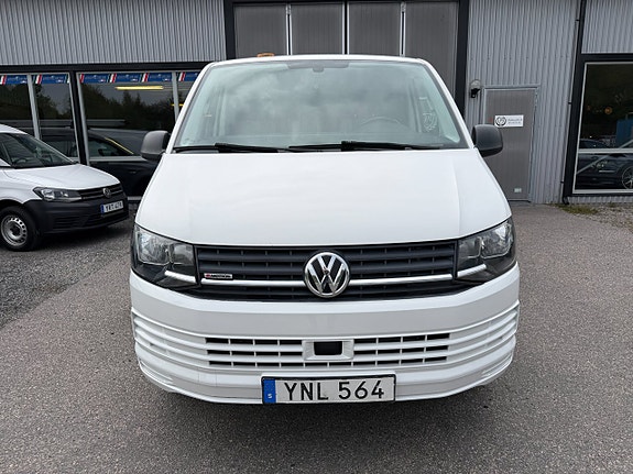 Volkswagen Transporter 8 of 12