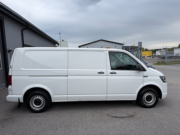 Volkswagen Transporter 6 of 12