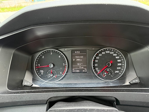 Volkswagen Transporter 12 of 12