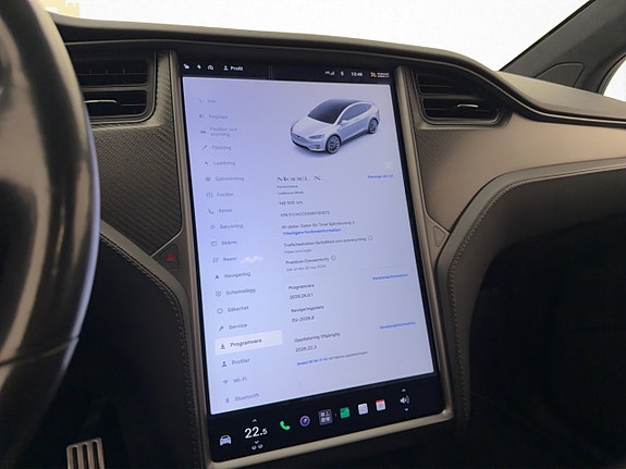 Tesla Model X 26 of 30