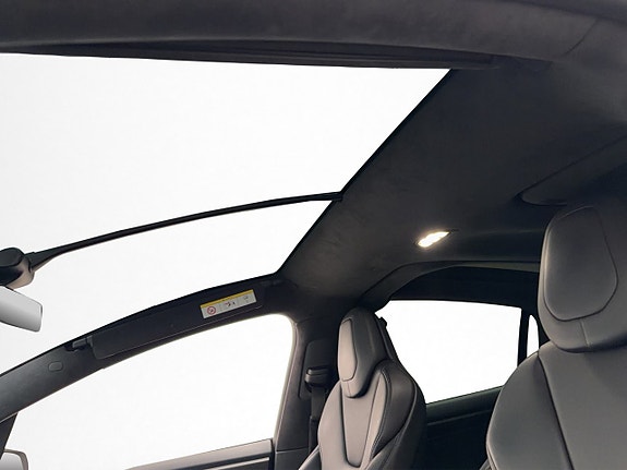 Tesla Model X 13 of 30