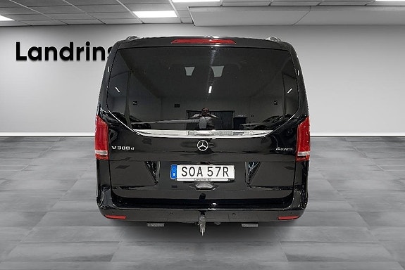 Mercedes-Benz V300 d 5 of 14