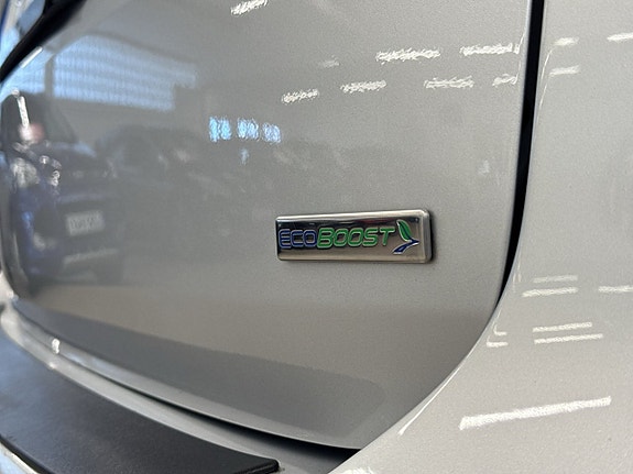 Ford C-Max 13 of 19