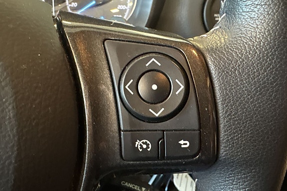 Toyota Yaris 17 of 24