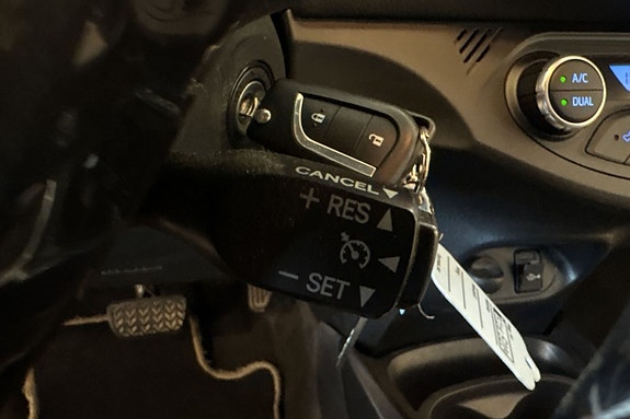 Toyota Yaris 20 of 24
