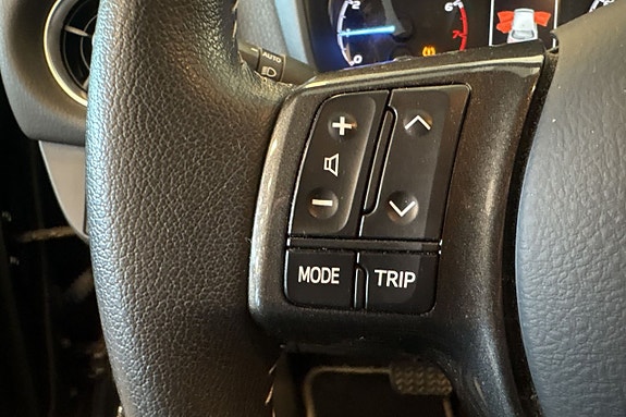 Toyota Yaris 15 of 24