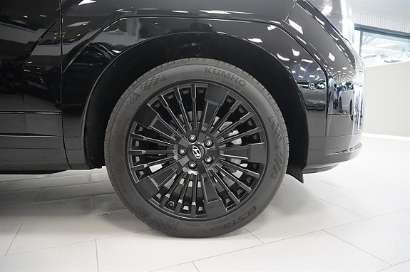 Hyundai Santa Fe 24 of 25