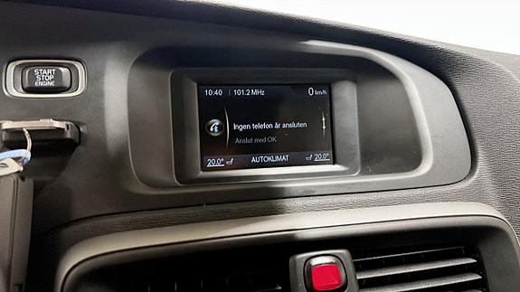 Volvo V40 9 of 17