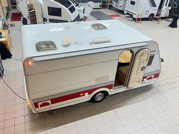 Kabe CLASSIC 470 XL KS (ALDE+Markis+Vintertält+1 350kg) 6 of 21