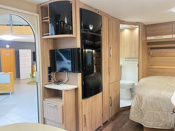 Kabe CLASSIC 470 XL KS (ALDE+Markis+Vintertält+1 350kg) 14 of 21