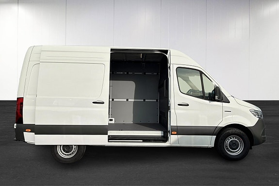 Mercedes-Benz eSprinter 314 18 of 18