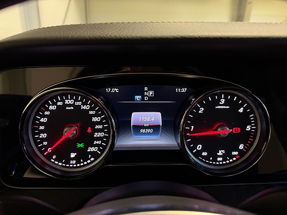 Mercedes-Benz E 220 d 18 of 21