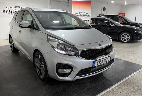 Kia Carens 2 of 12