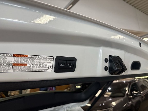 Toyota Corolla Cross 12 of 15
