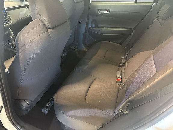 Toyota Corolla Cross 8 of 15