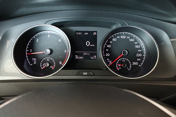 Volkswagen Golf I 18 of 28