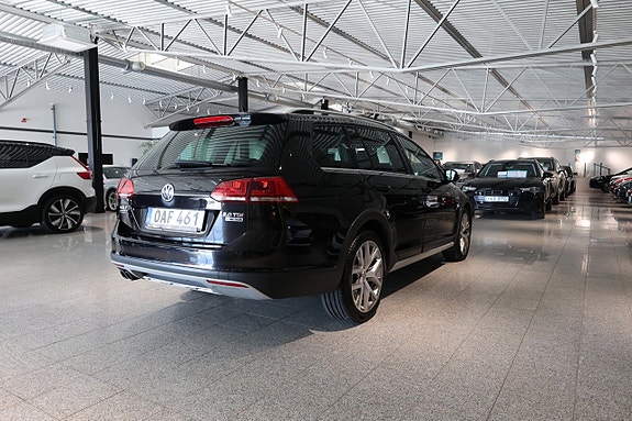 Volkswagen Golf I 10 of 28