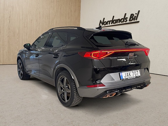 Cupra Formentor 2 of 7
