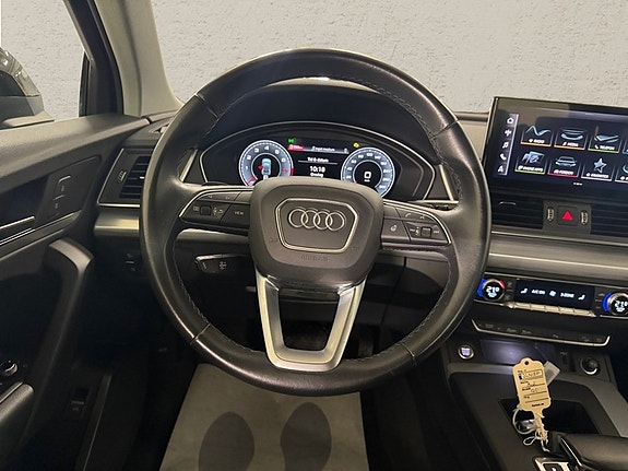 Audi Q5 6 of 15