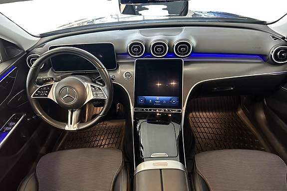 Mercedes-Benz C300 10 of 30