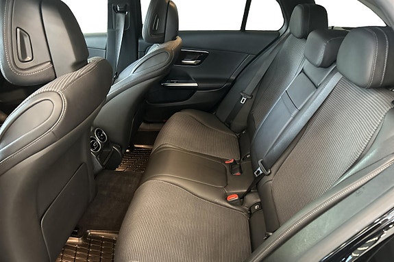 Mercedes-Benz C300 15 of 30