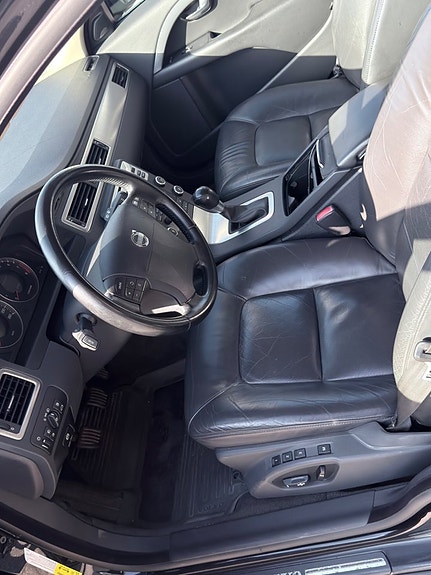Volvo V70 5 of 7