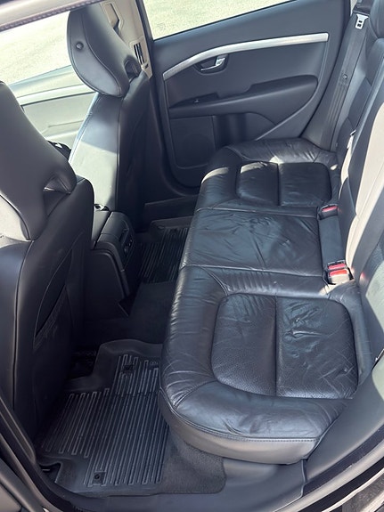 Volvo V70 7 of 7