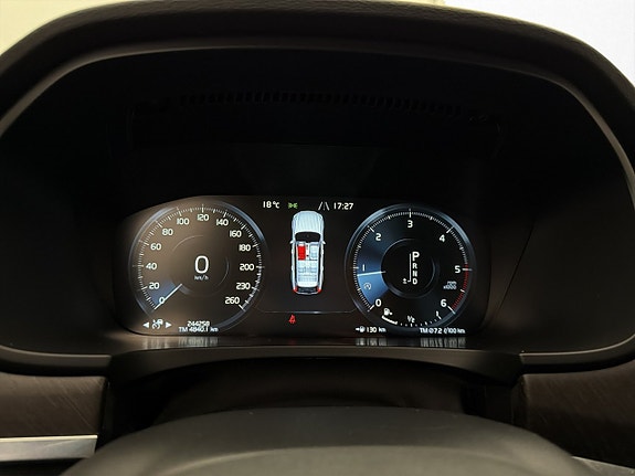 Volvo V90 Cross Country 14 of 30