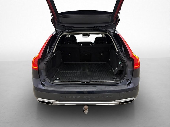 Volvo V90 Cross Country 26 of 30
