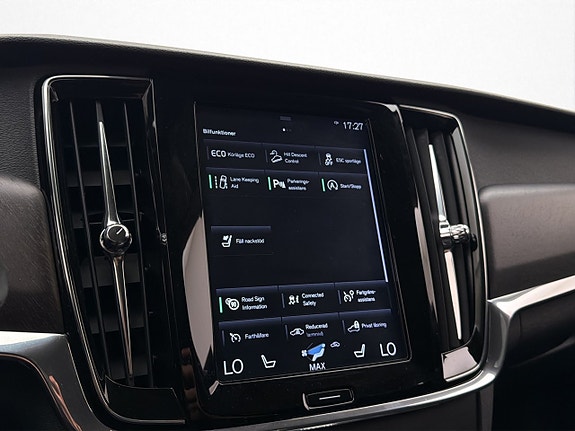 Volvo V90 Cross Country 19 of 30