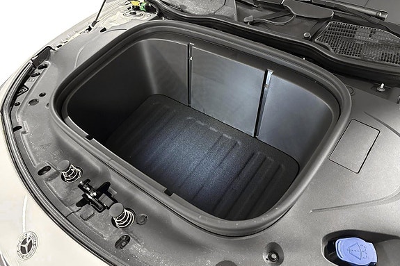 Mercedes-Benz CLA350 16 of 19