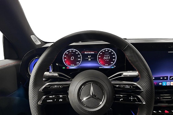 Mercedes-Benz CLA350 8 of 19