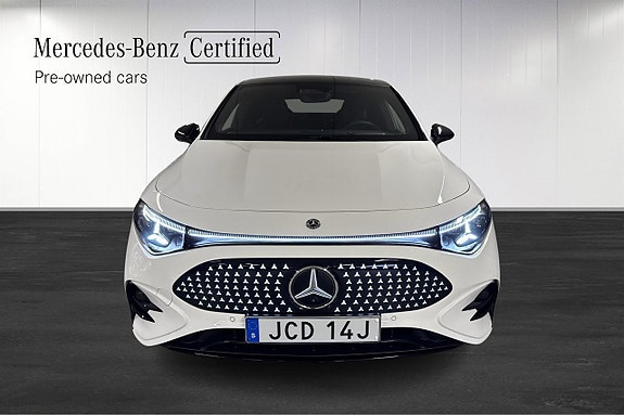 Mercedes-Benz CLA350 18 of 19