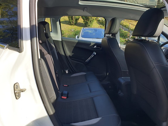 Peugeot 2008 12 of 18
