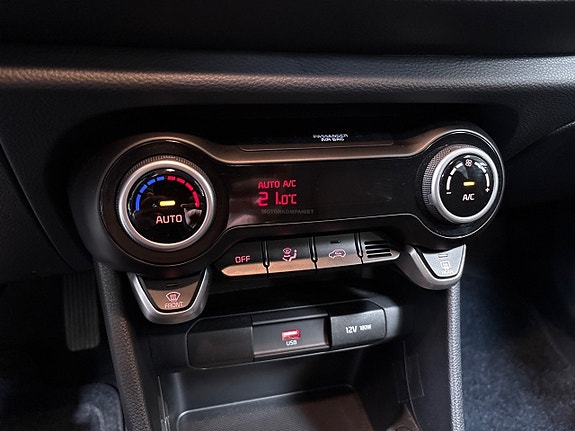 Kia Picanto 11 of 13