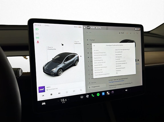 Tesla Model Y 17 of 29