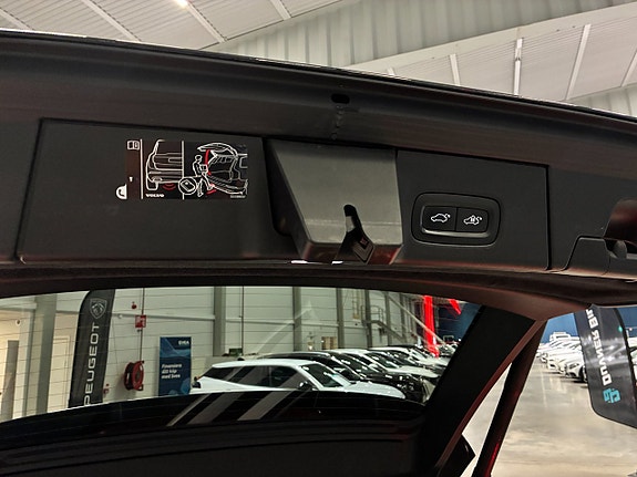 Volvo V90 Cross Country 11 of 23